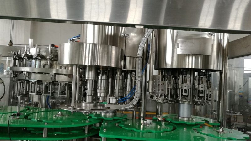 食品生产线输送机：定制化背后的关键考量